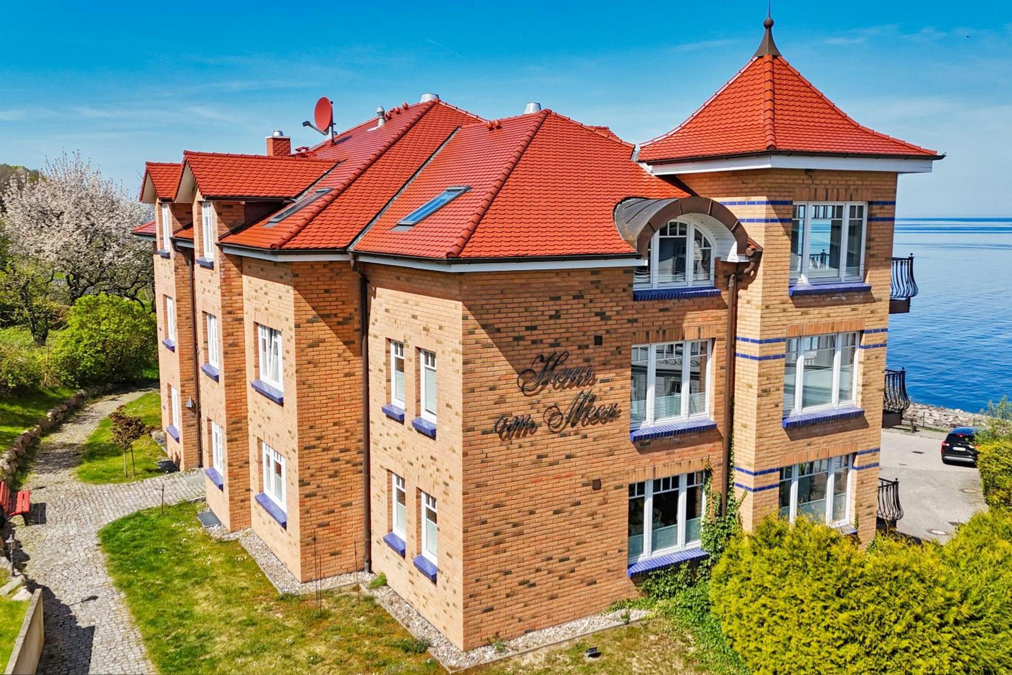 Ferienwohnung Mit Traumhaftem Meerblick - Haus Am Meer Fewo 02 Lohme Buitenkant foto